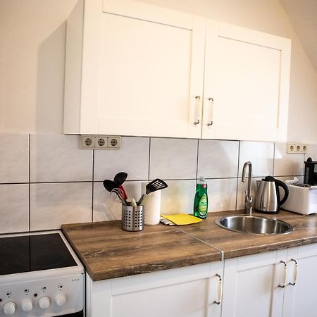 Wohnung Fuer 4 Gaeste In Laatzen Messe- Und Citynah Hannover Buitenkant foto