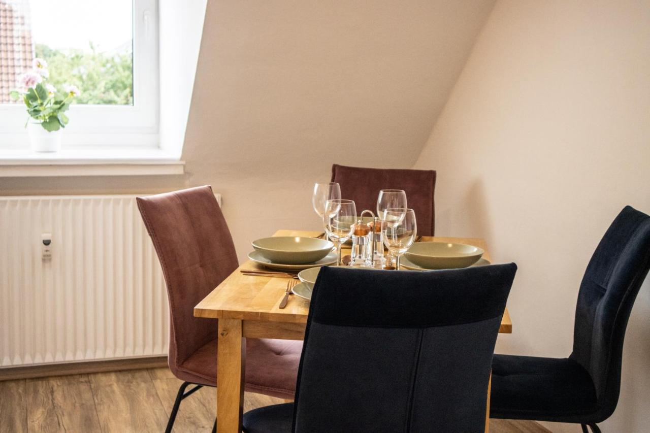 Wohnung Fuer 4 Gaeste In Laatzen Messe- Und Citynah Hannover Buitenkant foto