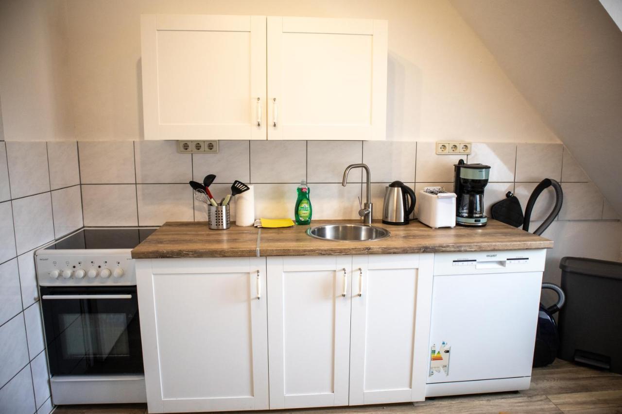 Wohnung Fuer 4 Gaeste In Laatzen Messe- Und Citynah Hannover Buitenkant foto